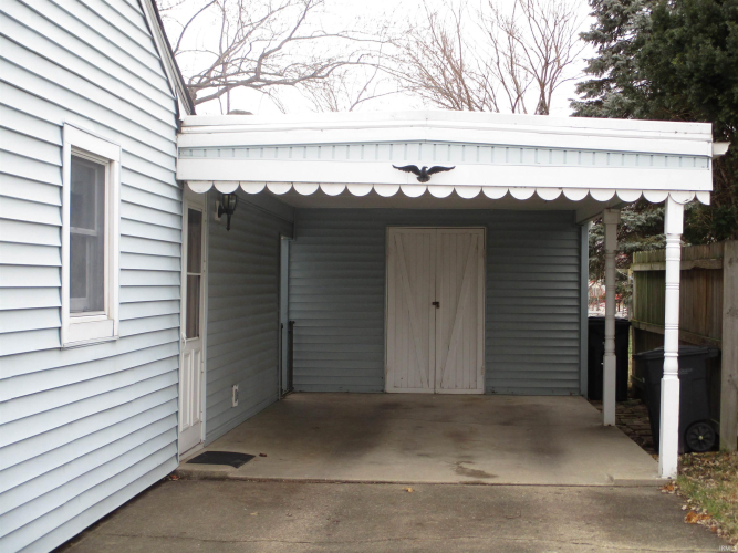 Listing Image 3