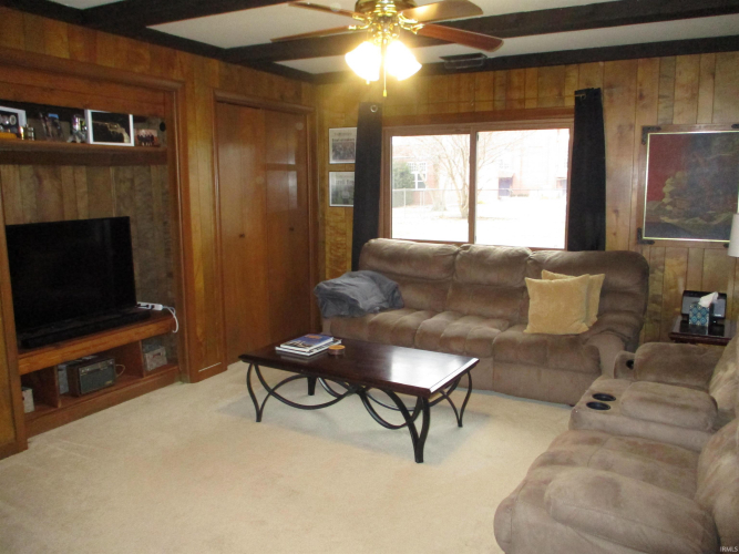 Listing Image 5