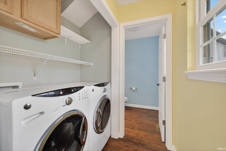 Listing Image 14