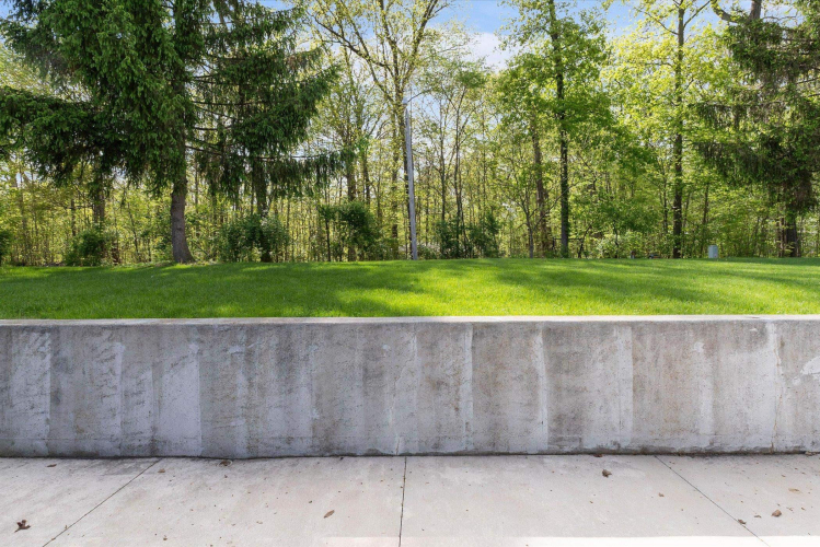 Listing Image 27