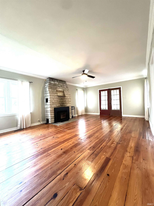 Listing Image 18