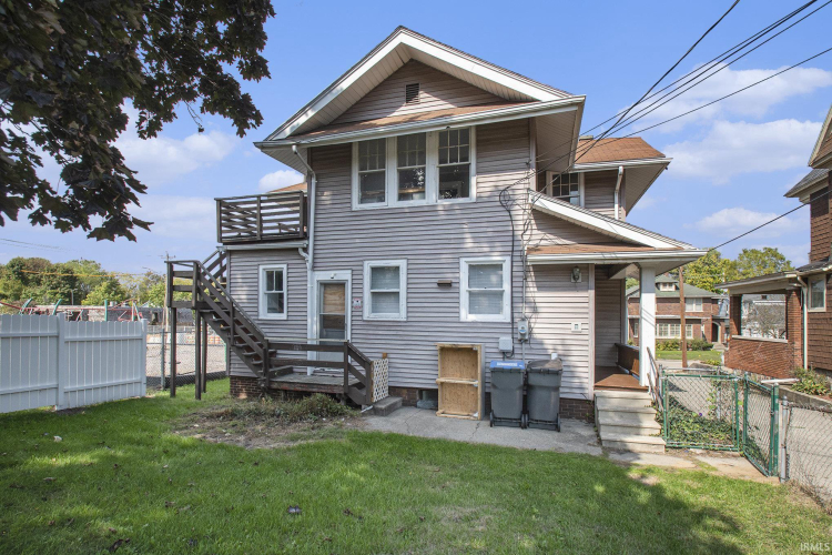Listing Image 16