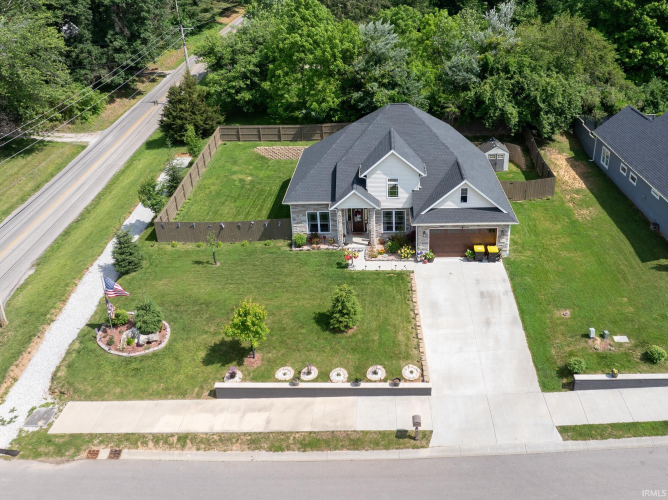 Listing Image 4