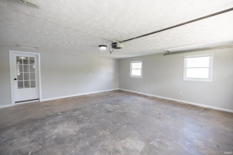 Listing Image 28