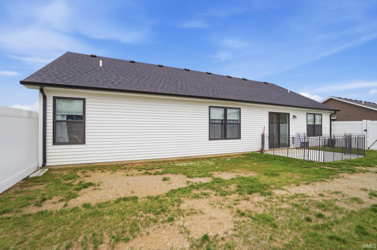 Listing Image 33