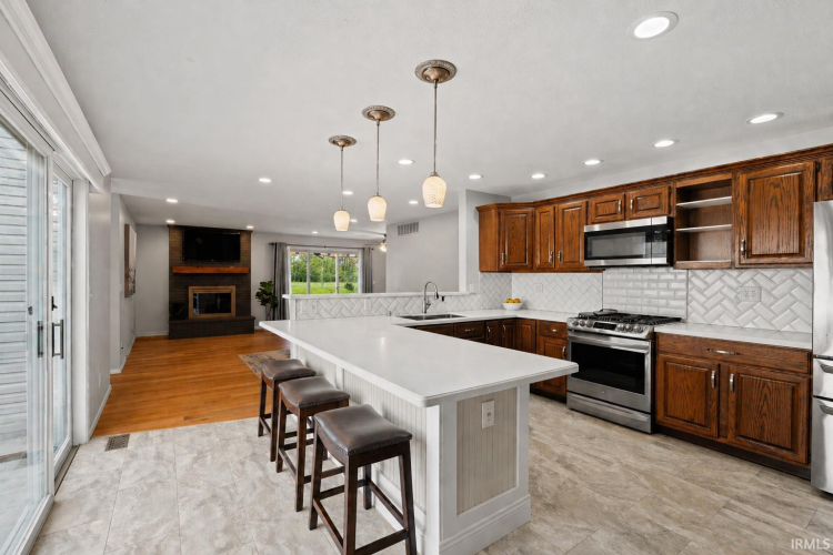 Listing Image 15
