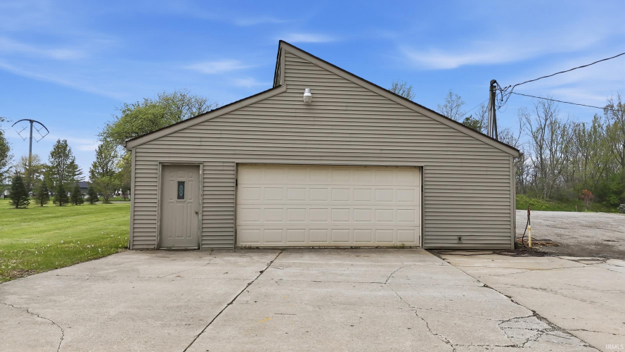 Listing Image 39