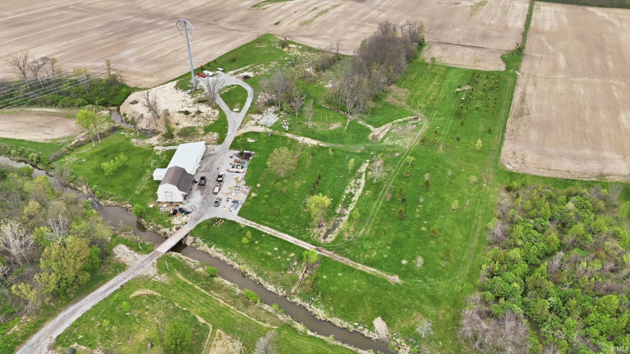 Listing Image 6