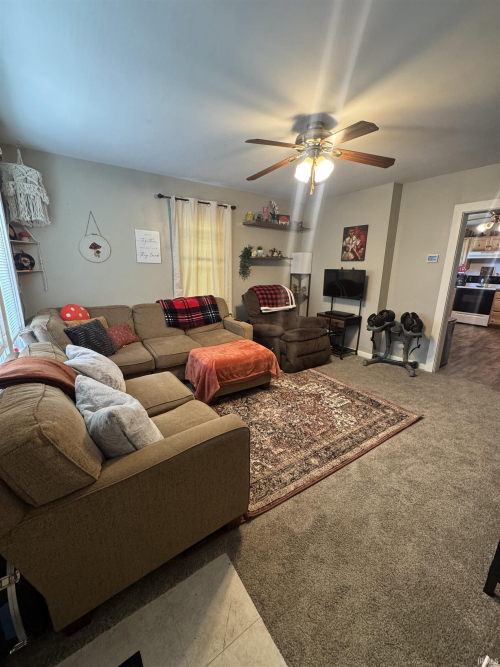 Listing Image 17