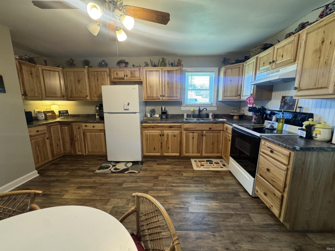 Listing Image 20