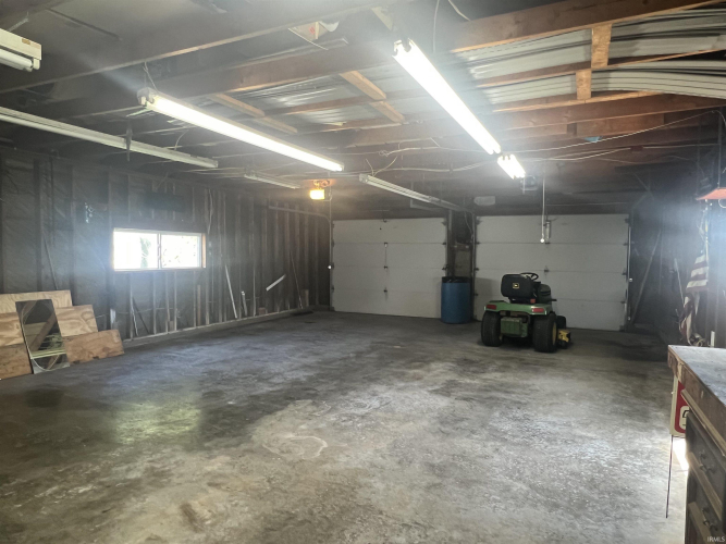 Listing Image 27