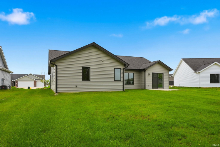 Listing Image 10