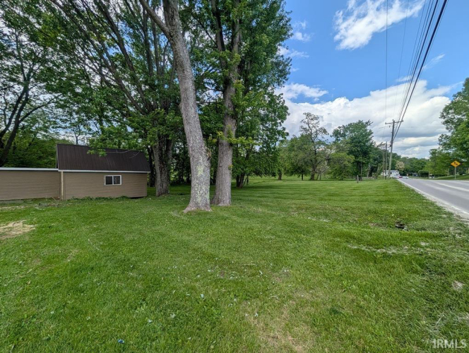 Listing Image 4