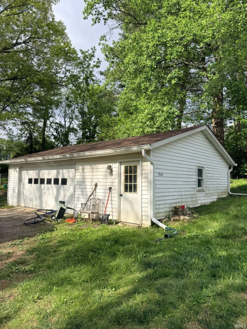 Listing Image 3