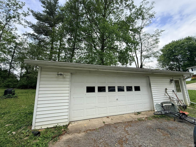 Listing Image 26
