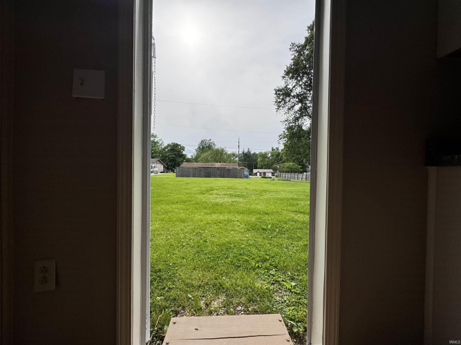 Listing Image 32