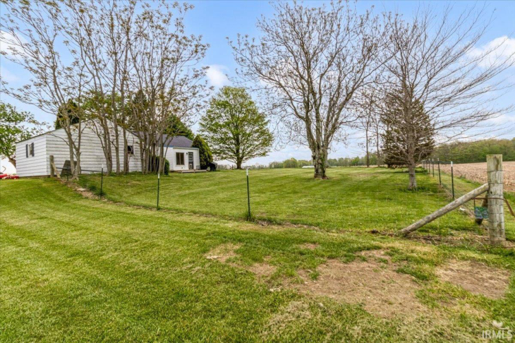Listing Image 18