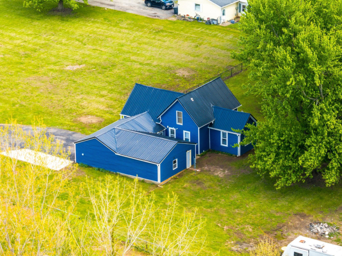 Listing Image 5