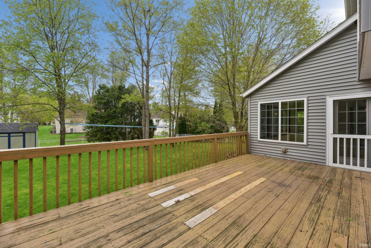 Listing Image 11