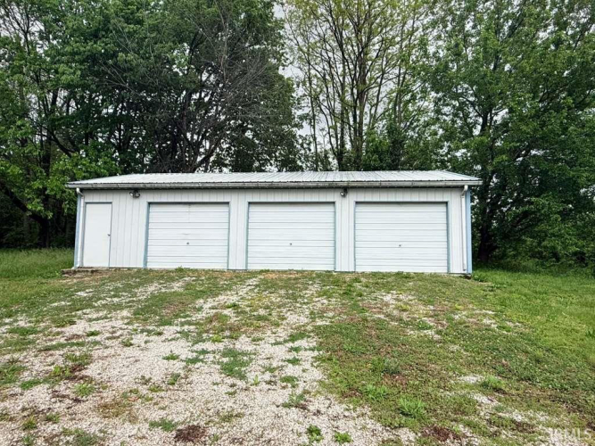 Listing Image 28