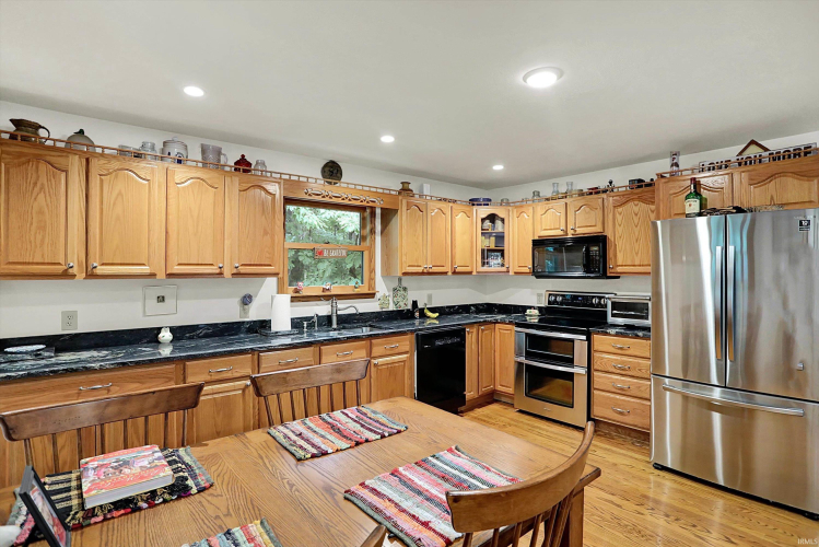 Listing Image 13