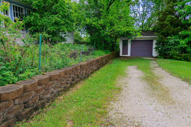Listing Image 33