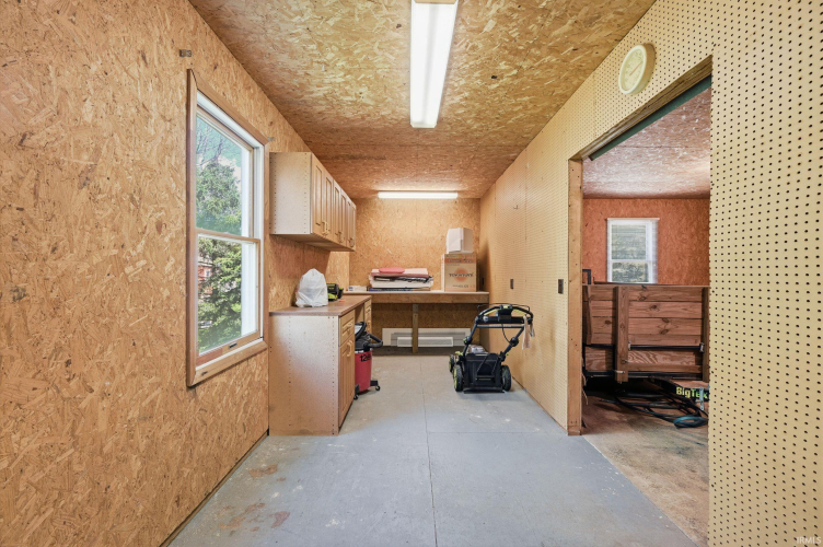 Listing Image 27