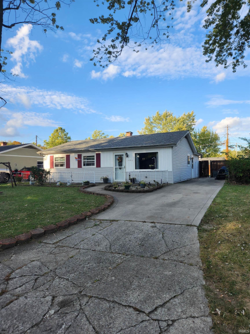 Listing Image 3