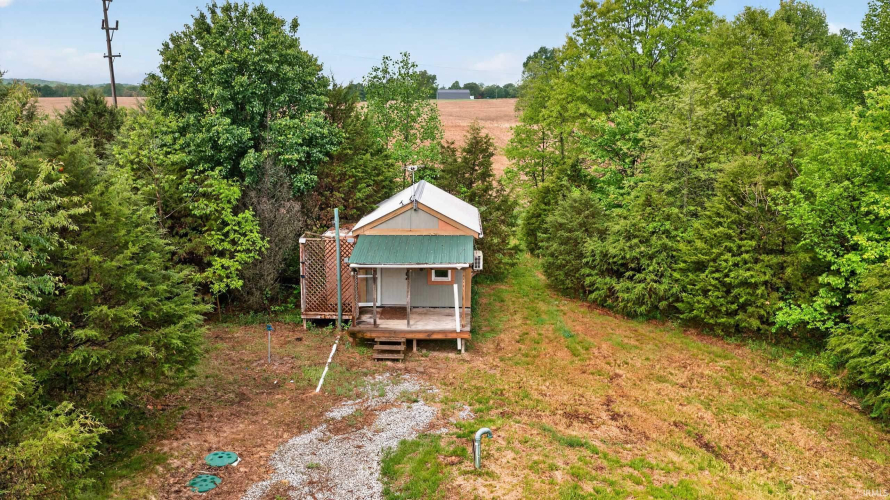 Listing Image 6