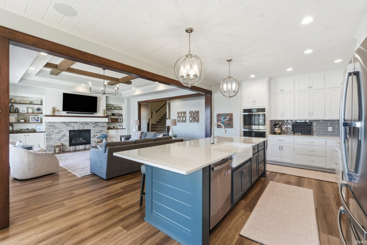 Listing Image 13