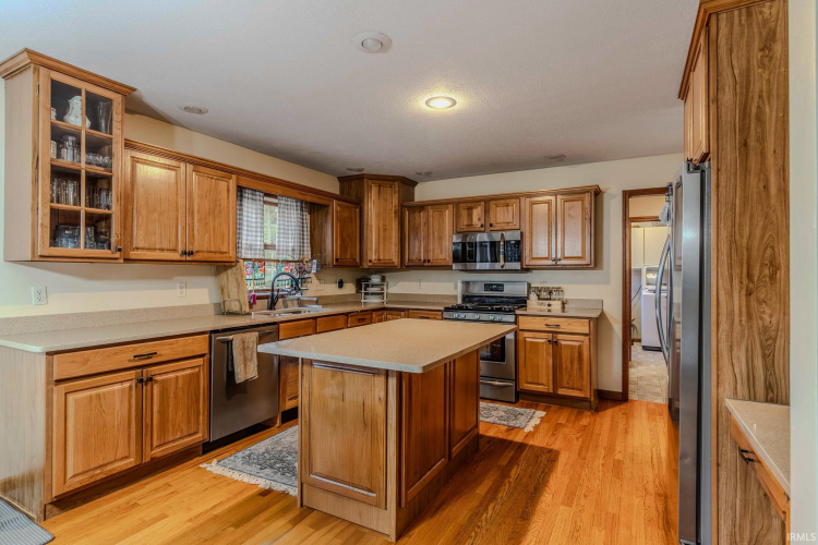 Listing Image 13