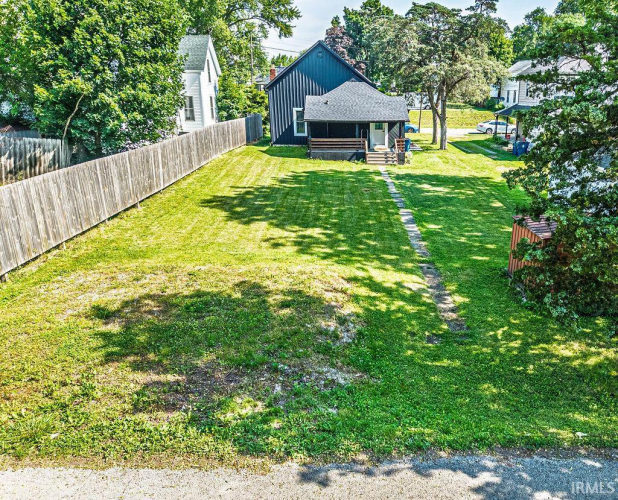 Listing Image 10