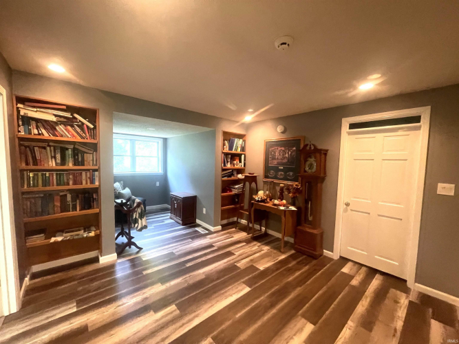 Listing Image 23
