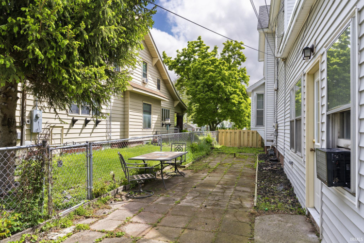Listing Image 27