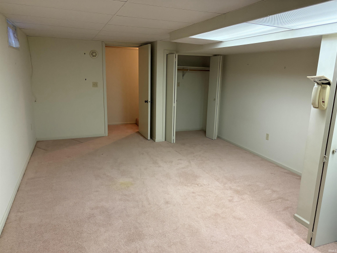 Listing Image 27