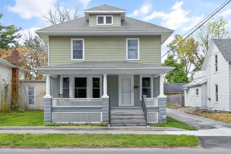 Listing Image 3
