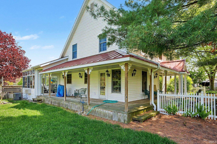 Listing Image 6