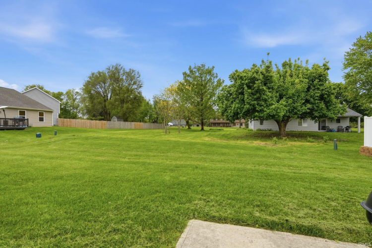Listing Image 27