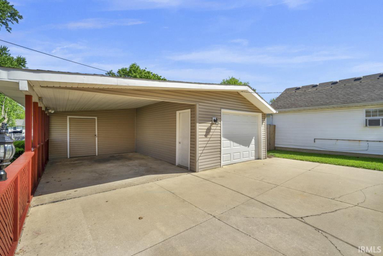 Listing Image 29