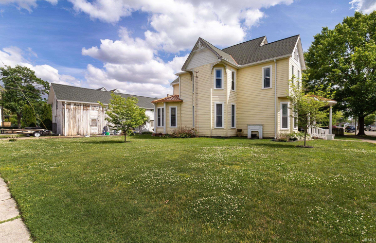 Listing Image 32