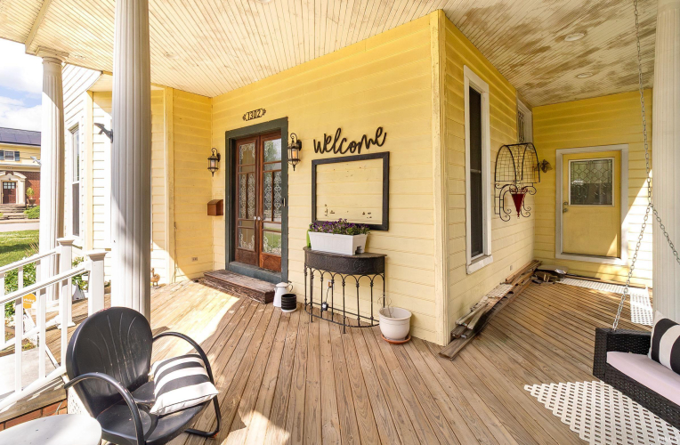 Listing Image 5