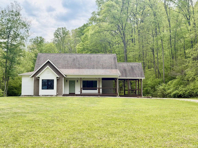5139 Stevens Road Nashville, IN 47448