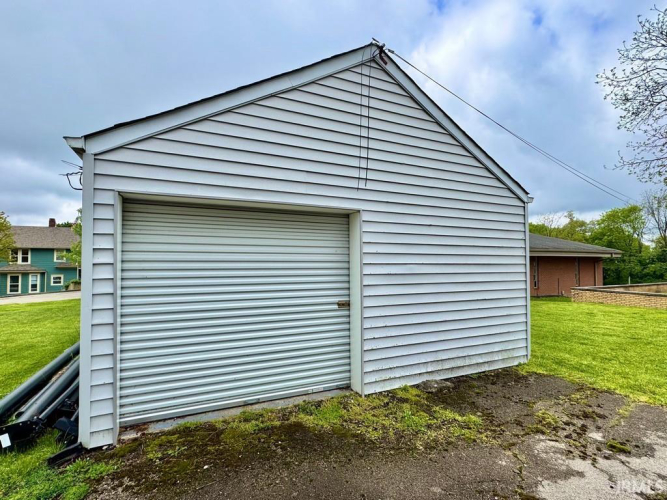 Listing Image 36