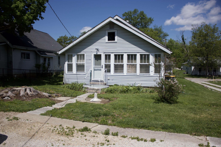 Listing Image 12