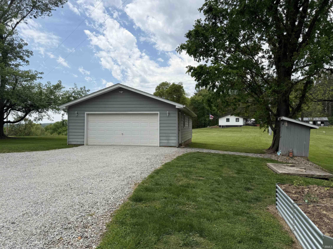 Listing Image 16