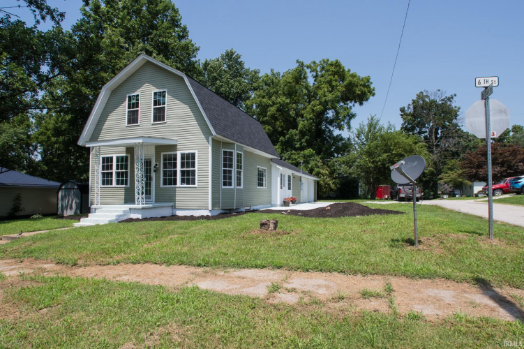 Listing Image 2