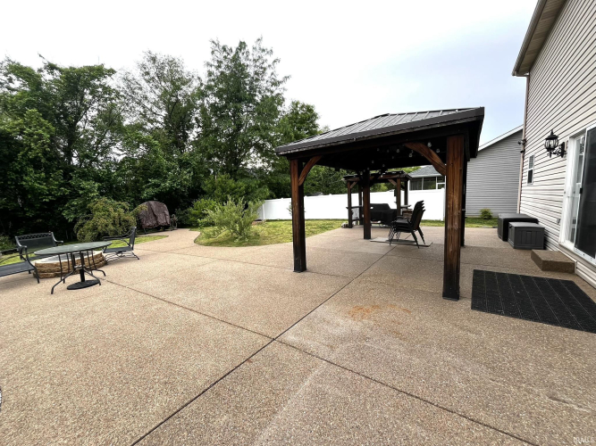 Listing Image 27