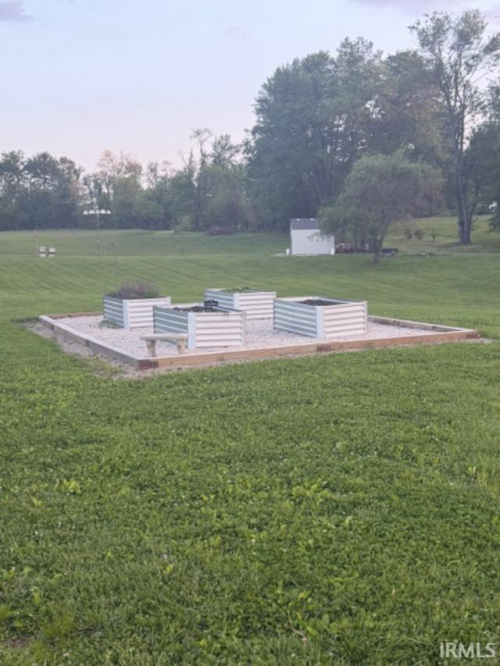 Listing Image 10