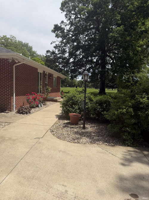 Listing Image 38