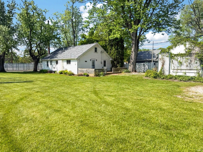 Listing Image 14